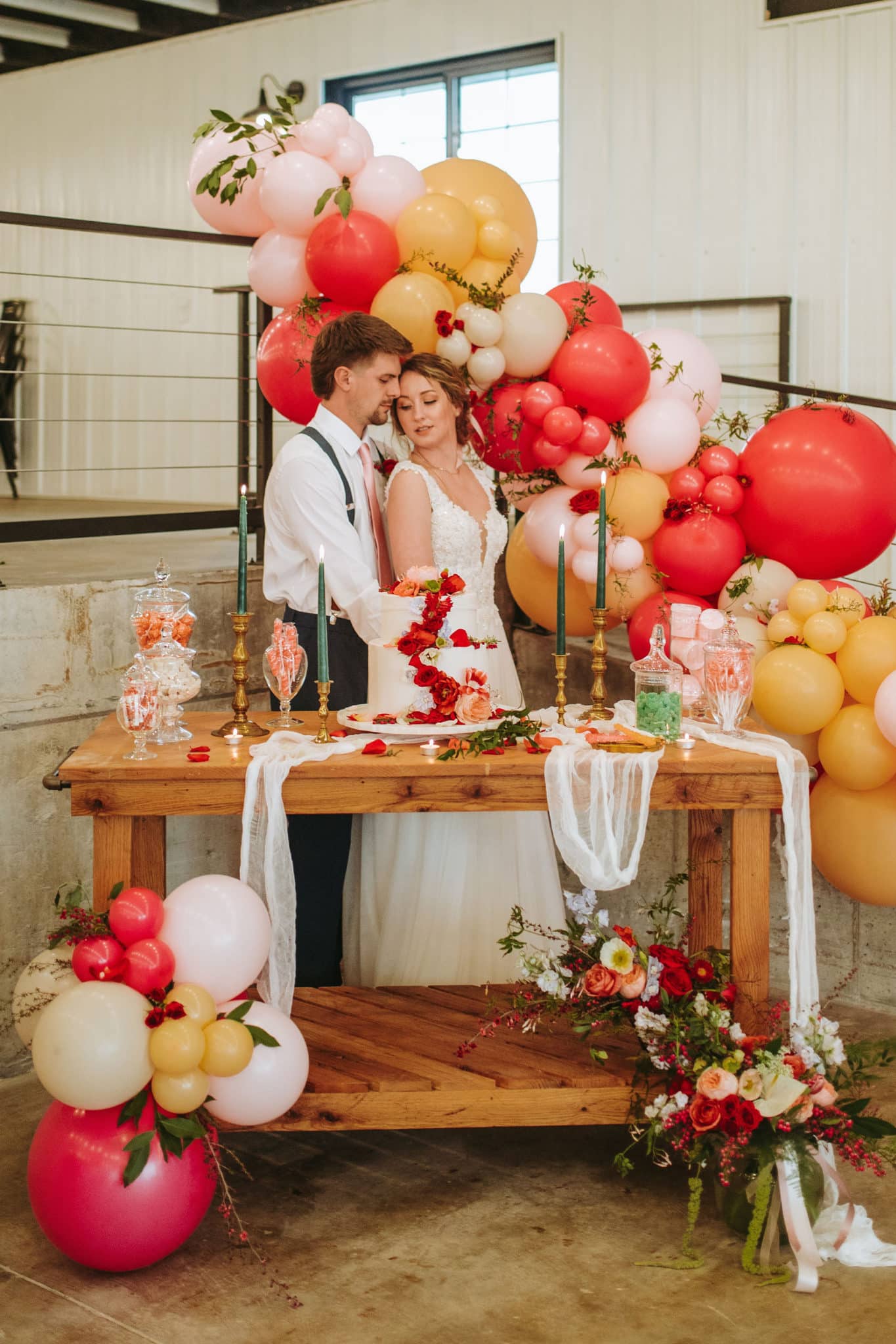 Dreamy and Darling Balloon Art - Top Weddings Decor